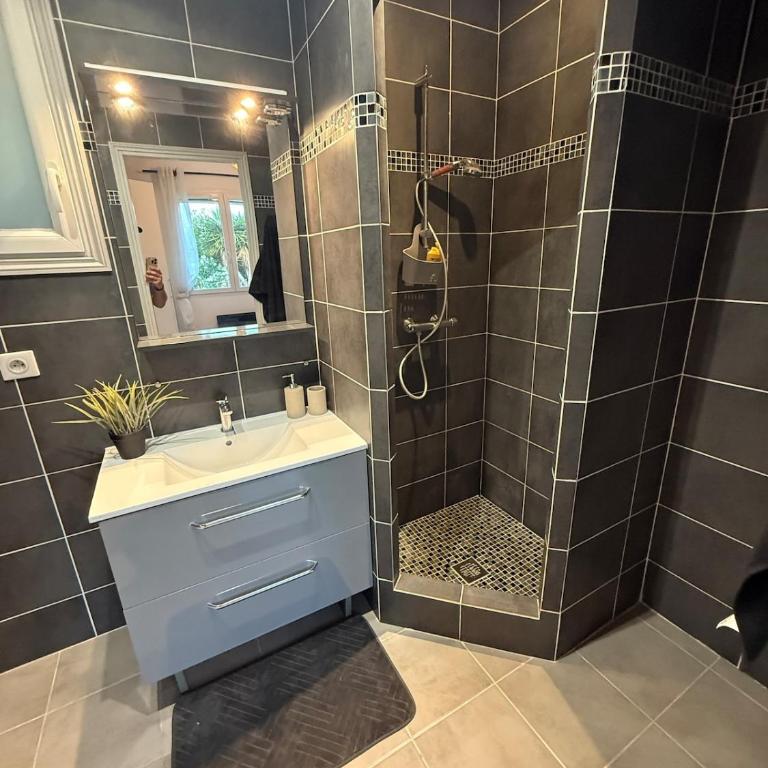 Villa 5min des plages - piscine et jaccuzi - Villa con Piscina Privata - 21