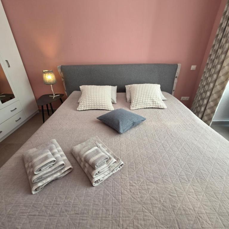 Charming apart with a big terrase and fireplace - Three-Bedroom Apartment - 13
