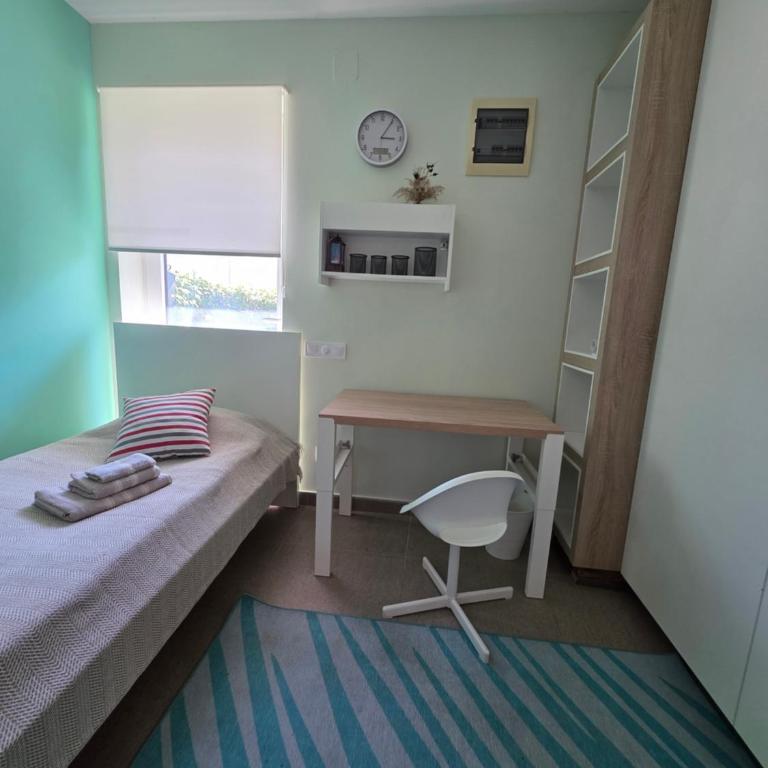 Charming apart with a big terrase and fireplace - Three-Bedroom Apartment - 11