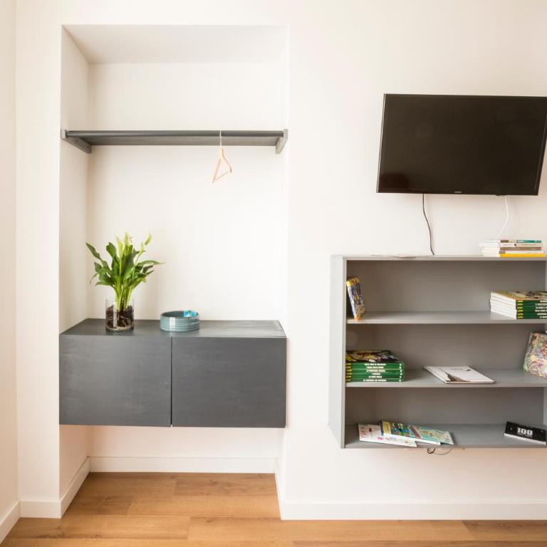 TorinoToStay Apartments - Two-Bedroom Apartment - 1