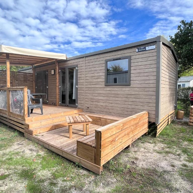 Mobil Home Premium Camping Mayotte 5 CLIM TV LV R096 - Mobile Home - 1