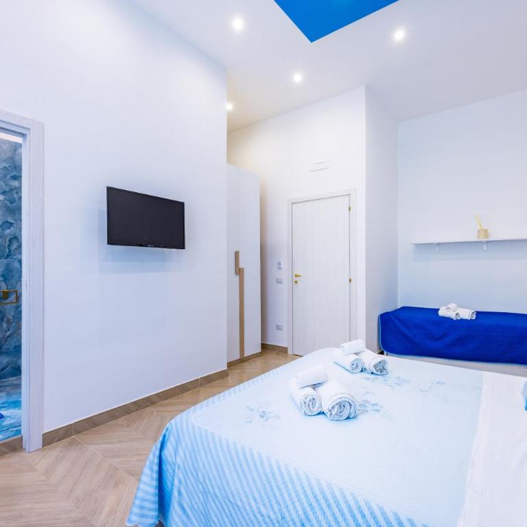 Essentia Home - Camera Familiare con Bagno Privato - 10