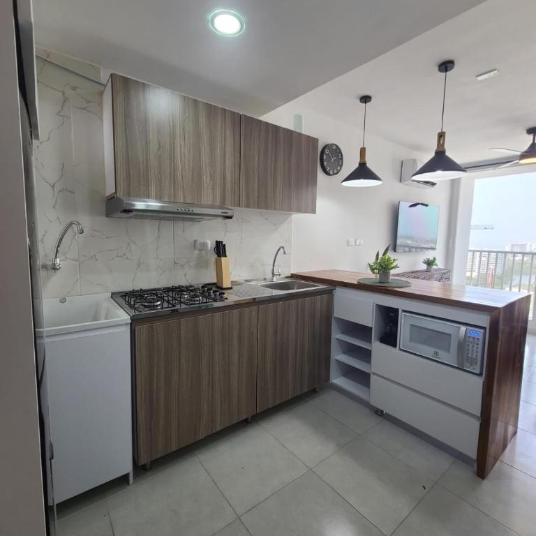 Affordable, family, excellent wifi a 5 minutos del centro histórico de Cartagena - Apartamento de 2 dormitorios con vistas a la ciudad - 15