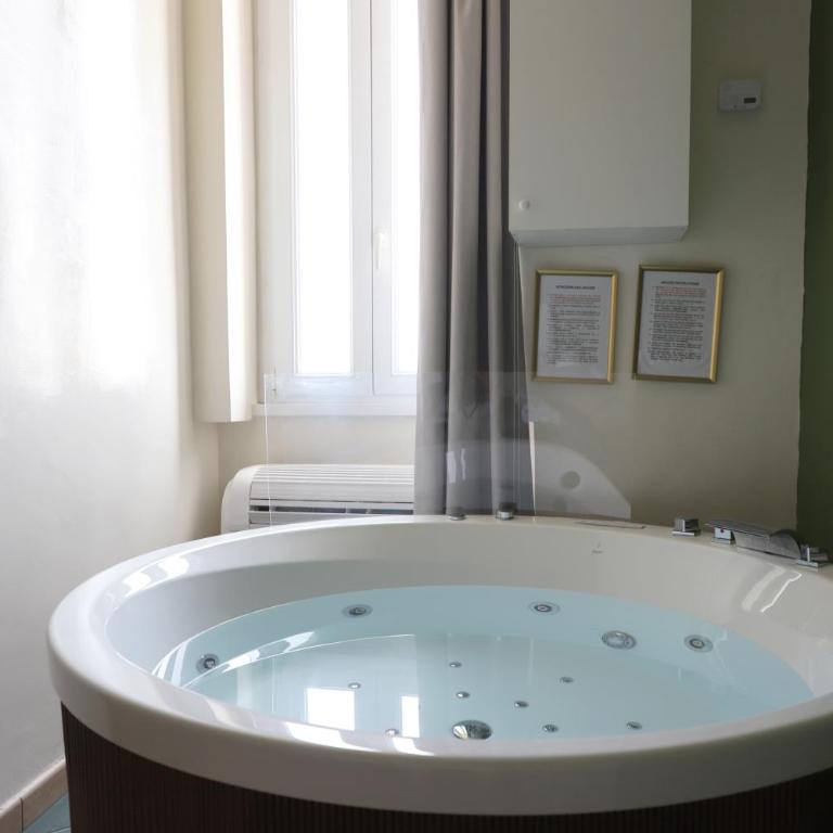 Vatican Jacuzzi House - Apartment mit 2 Schlafzimmern - 20
