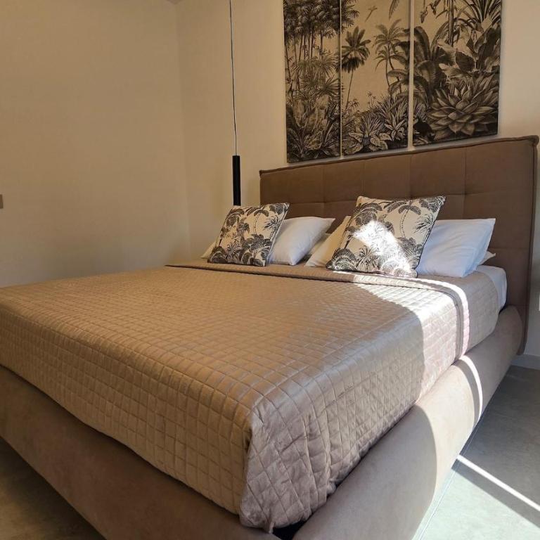 Torre Del Mediterraneo - Two-Bedroom Apartment with Balcony and Terrace - 49