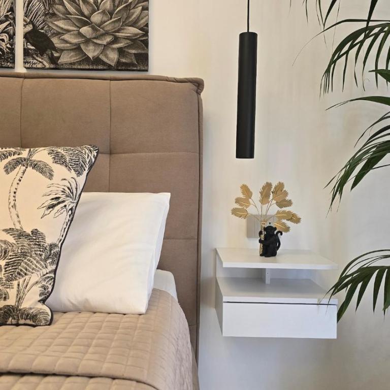 Torre Del Mediterraneo - Two-Bedroom Apartment with Balcony and Terrace - 48