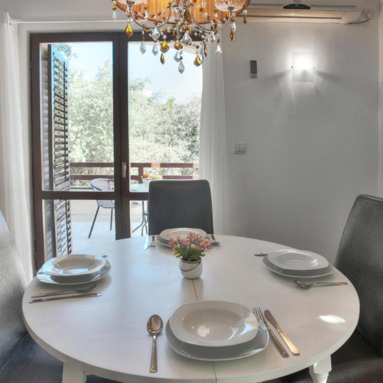 Gregovic Family Apartments - Family One-Bedroom Apartment with Sea View - 12