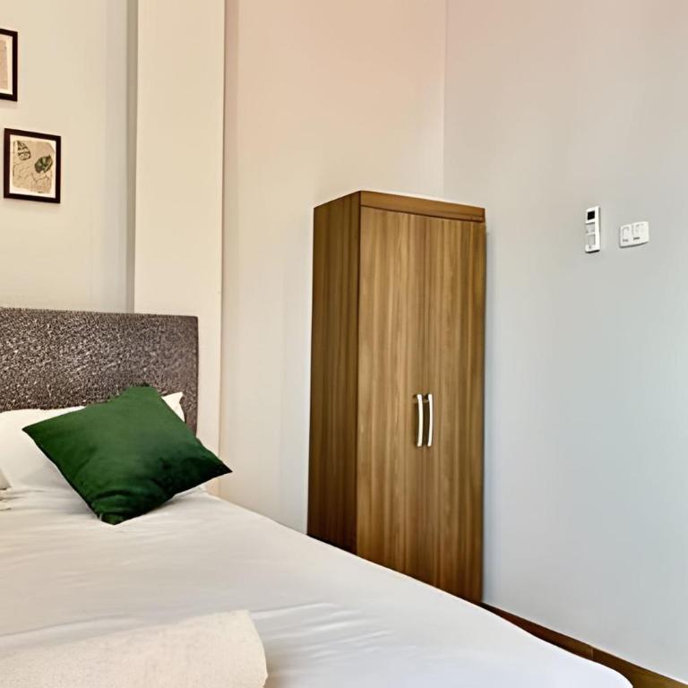 Vive a 5min centro 2HAB con A/C Y Terraza Privada - Apartment - 21