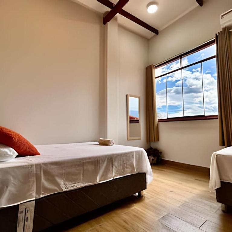 Vive a 5min centro 2HAB con A/C Y Terraza Privada - Apartment - 24