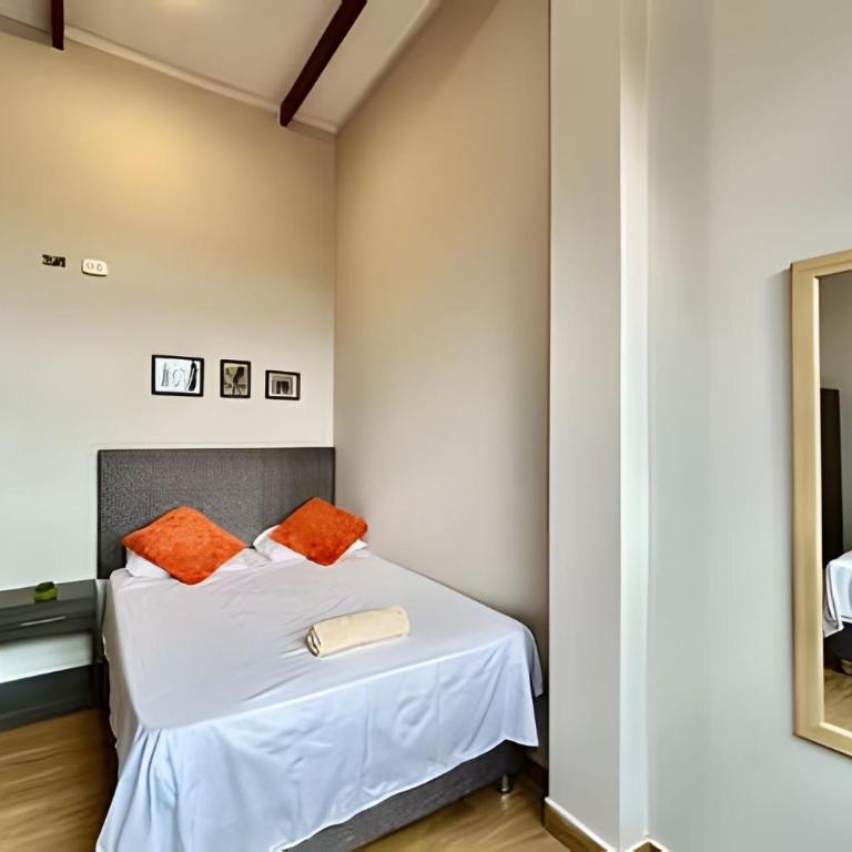 Vive a 5min centro 2HAB con A/C Y Terraza Privada - Apartment - 28