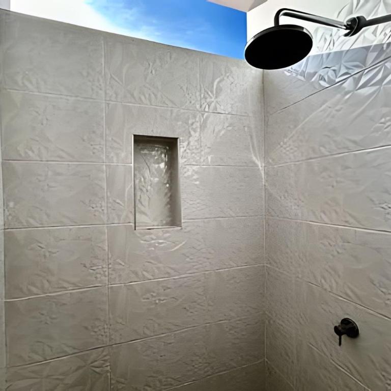 Vive a 5min centro 2HAB con A/C Y Terraza Privada - Apartment - 32