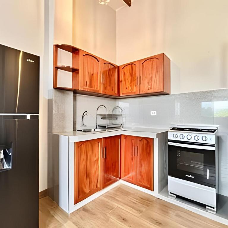 Vive a 5min centro 2HAB con A/C Y Terraza Privada - Apartment - 30