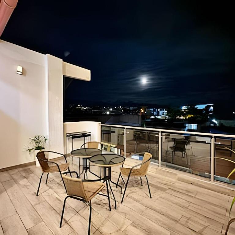 Vive a 5min centro 2HAB con A/C Y Terraza Privada - Apartment - 36