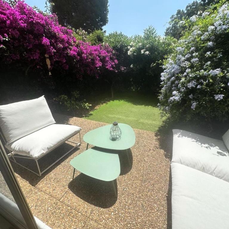 Résidence Genevriers - Joli T2 en rez de chaussée avec jardinet dans le domaine de la Coudoulière MAE-8283 - Apartment - 1