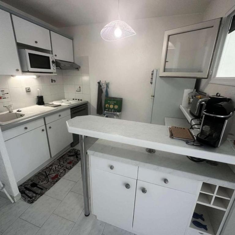 Résidence Genevriers - Joli T2 en rez de chaussée avec jardinet dans le domaine de la Coudoulière MAE-8283 - Apartment - 7