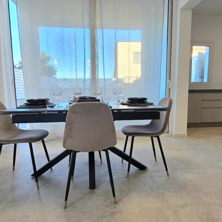 Torre Del Mediterraneo - Two-Bedroom Deluxe Apartment - 17
