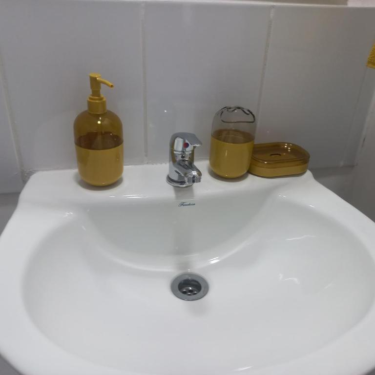 Departamento primer piso a 5 minutos del centro con estacionamiento - Two-Room Apartment - 14