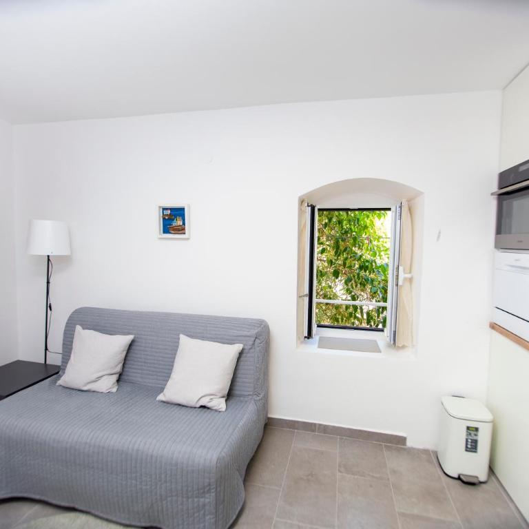 Charming Apartment in The Old Town - Premium Apartman sa 1 Spavaćom Sobom - 3