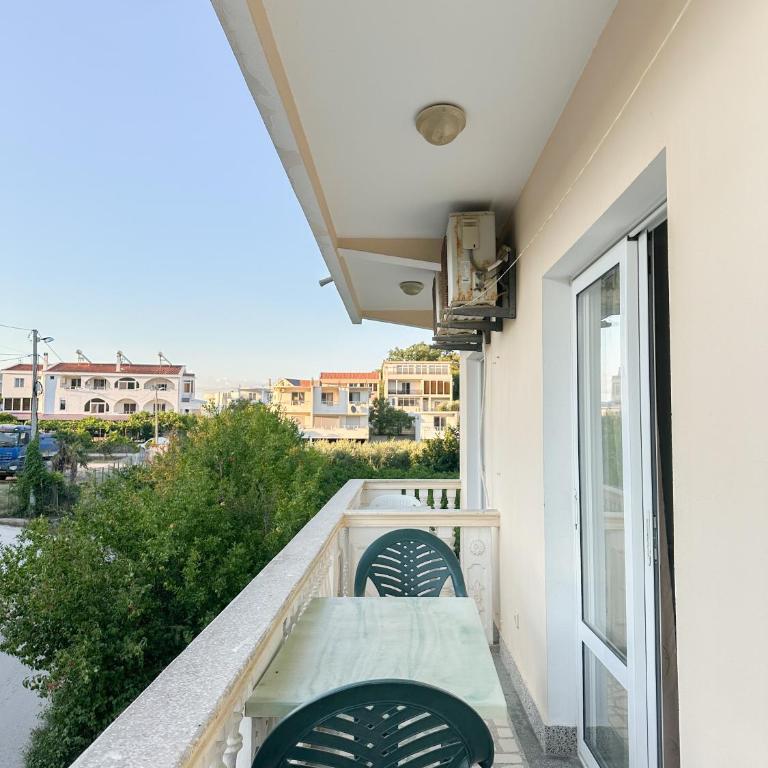 Apartments Solmira - Budget Double Room - 1