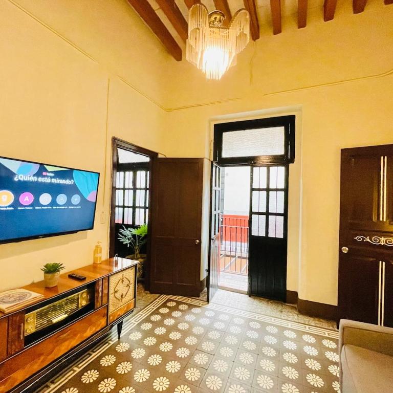 Departamento #6 frente al Zócalo de Puebla en casona del siglo XVI - Apartamento de 2 dormitorios - 1