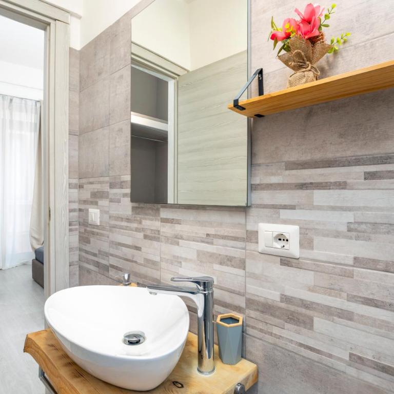 Matrangela B&B Catania - Double Room with Private Bathroom - 7