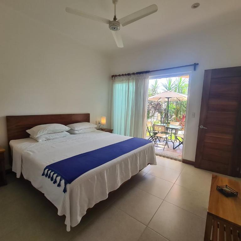 Tortugas uno cero tres 2 BR Starlink AC pool parking - Apartamento de 2 dormitorios - 17