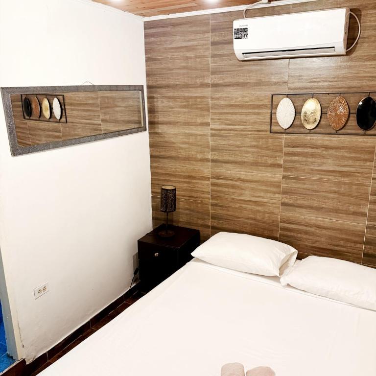 Casa Mamá Waldy Hostel - Double Room with Private Bathroom - 3