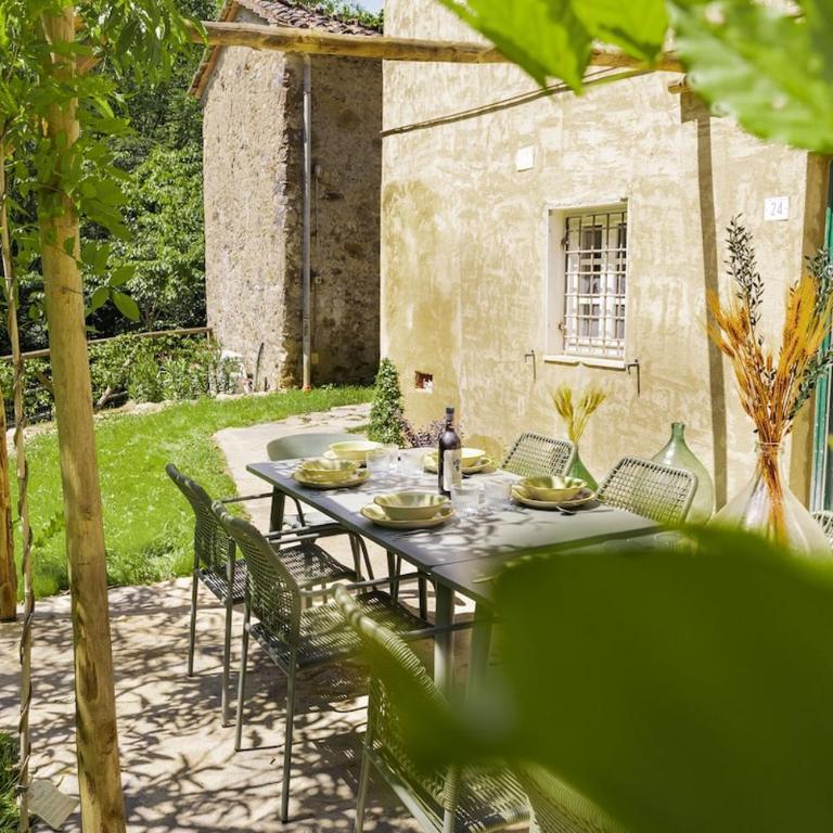 Borgo sulla Visona 7 camere piscina Lucca Toscana - Casa con 7 Camere da Letto - 53
