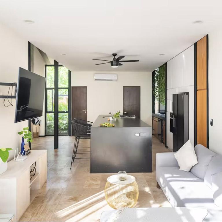 GLASS JUNGLE VILLA with amazing green views -10 min DT - Casa de 3 dormitorios - 68