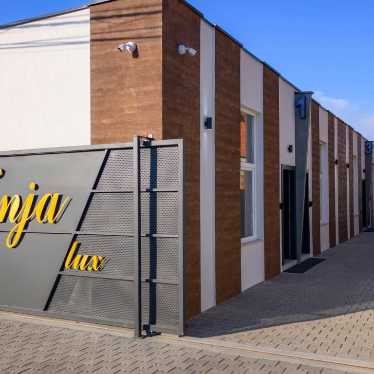 Tanja Lux - One-Bedroom Apartment - 27