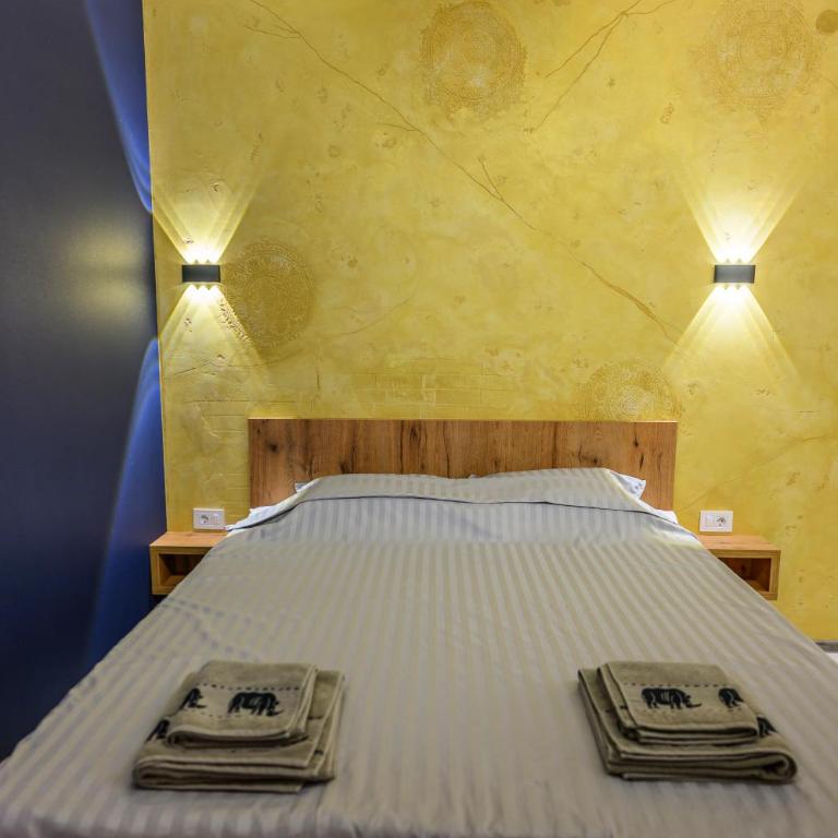 Tanja Lux - One-Bedroom Apartment - 29