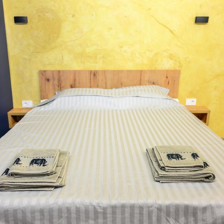 Tanja Lux - One-Bedroom Apartment - 32