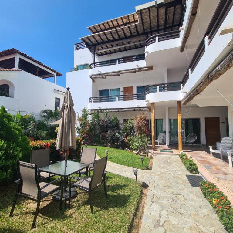 Tortugas uno cero tres 2 BR Starlink AC pool parking - Apartamento de 2 dormitorios - 21