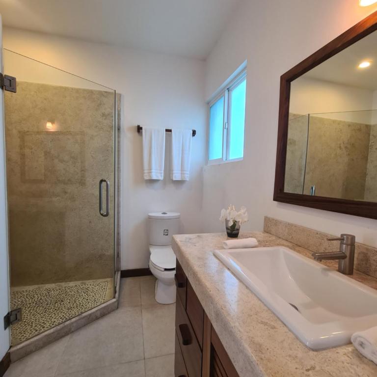 Tortugas uno cero tres 2 BR Starlink AC pool parking - Apartamento de 2 dormitorios - 3