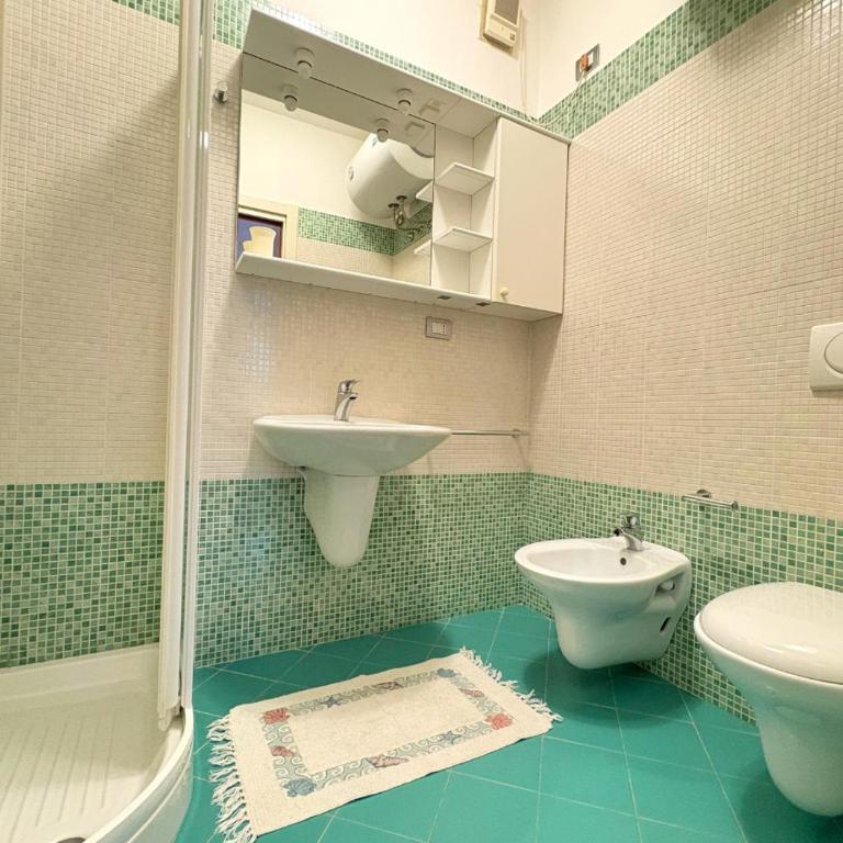 Blu Mare Piscina Spiaggia Giardino e Centro - Appartamento con 1 Camera da Letto e con Giardino - 3