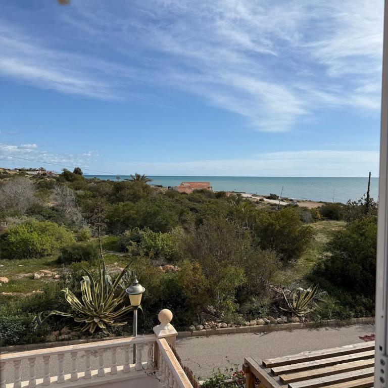 Villa para 12 personas en Santa Pola, frente a isla Tabarca - Four-Bedroom Vacation Home - 45