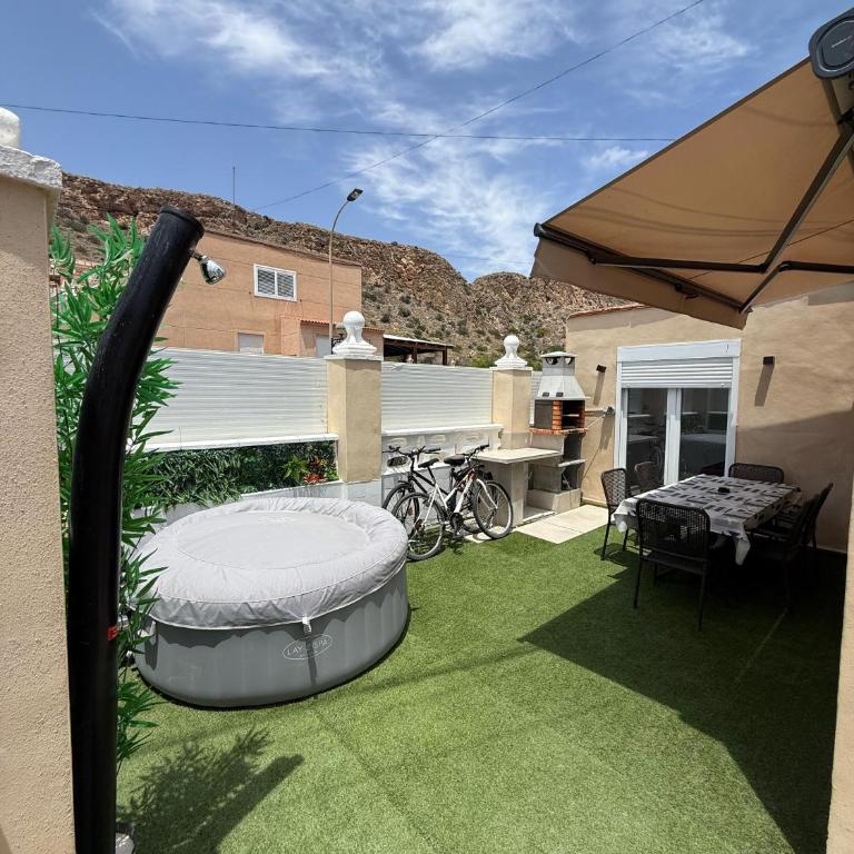 Villa para 12 personas en Santa Pola, frente a isla Tabarca - Four-Bedroom Vacation Home - 48