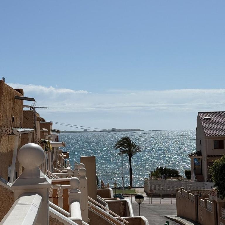 Villa para 12 personas en Santa Pola, frente a isla Tabarca - Four-Bedroom Vacation Home - 63