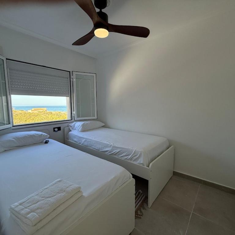 Villa para 12 personas en Santa Pola, frente a isla Tabarca - Four-Bedroom Vacation Home - 68