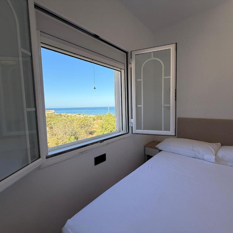 Villa para 12 personas en Santa Pola, frente a isla Tabarca - Four-Bedroom Vacation Home - 70