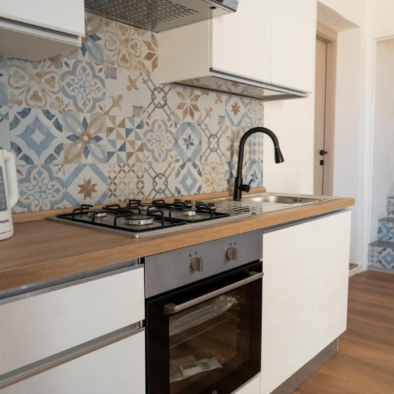 Amuri Holiday Home - Appartamento con 1 Camera da Letto, Balcone e Vista Mare - 4