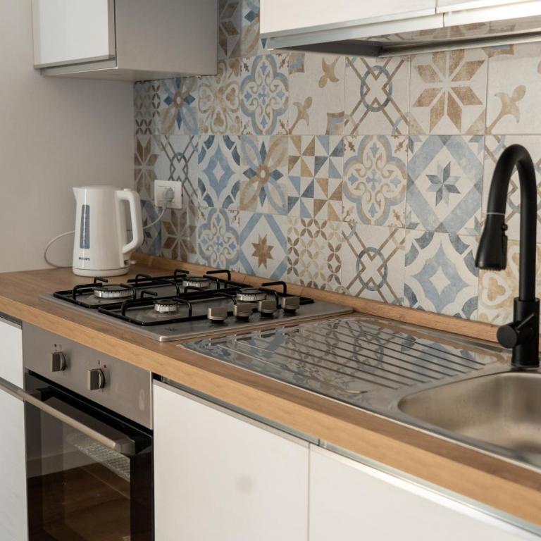 Amuri Holiday Home - Appartamento con 1 Camera da Letto, Balcone e Vista Mare - 9