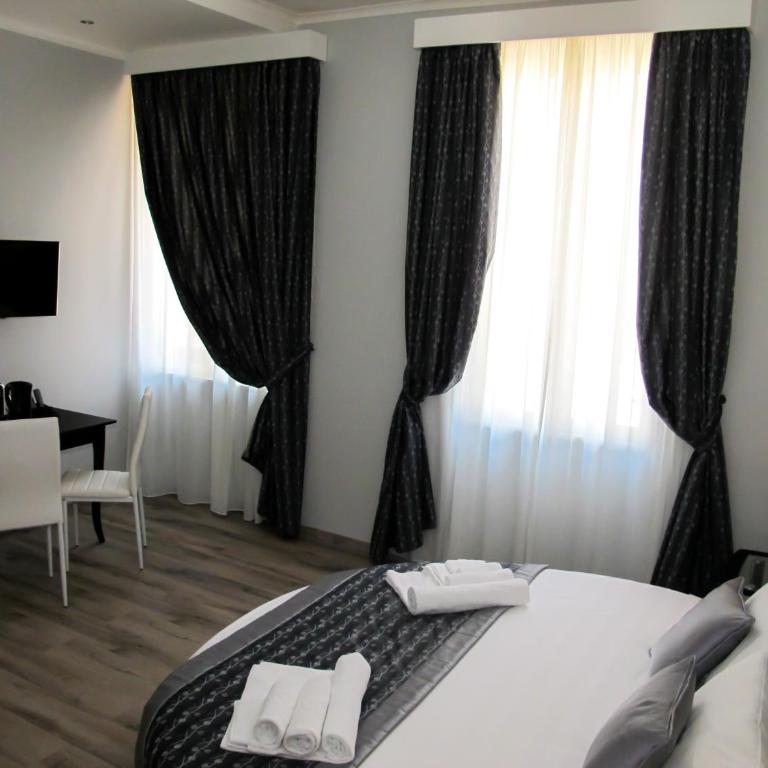 Roma Veneto Relais - Suite con Vasca Idromassaggio - 13