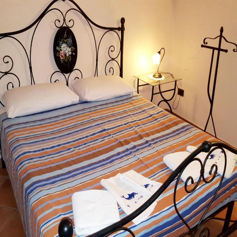 Rustic country house with a view of Lake Bolsena - Casa Vacanza con 6 Camere da Letto - 24