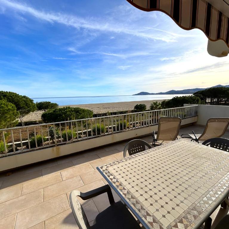 Appartement tout équipé face à la mer avec parking - FR-1-837-41 - Appartement - 3