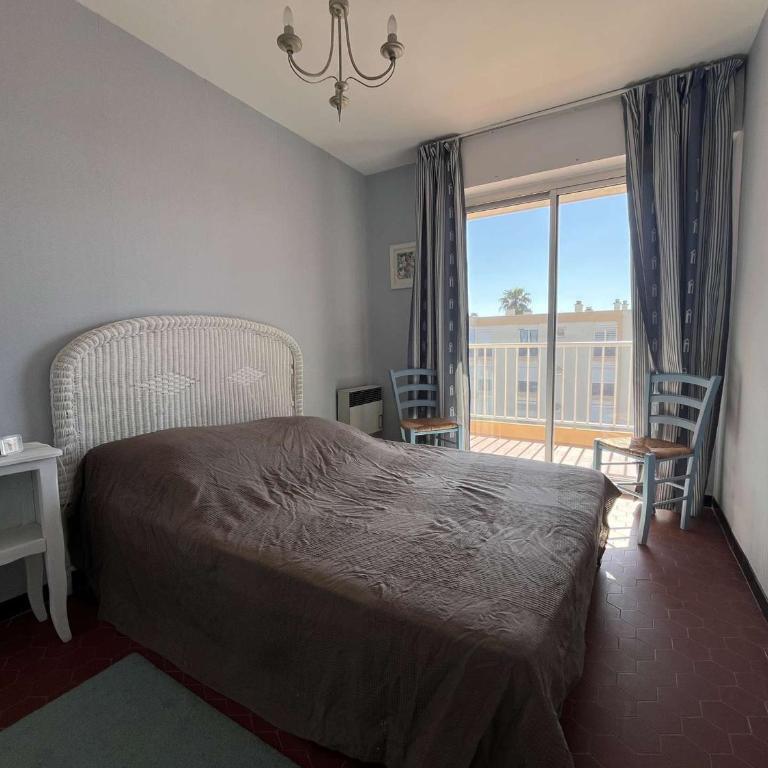 Appartement T2 Climatisé avec Terrasse et Parking au Lavandou - FR-1-308-211 - Apartamento - 5