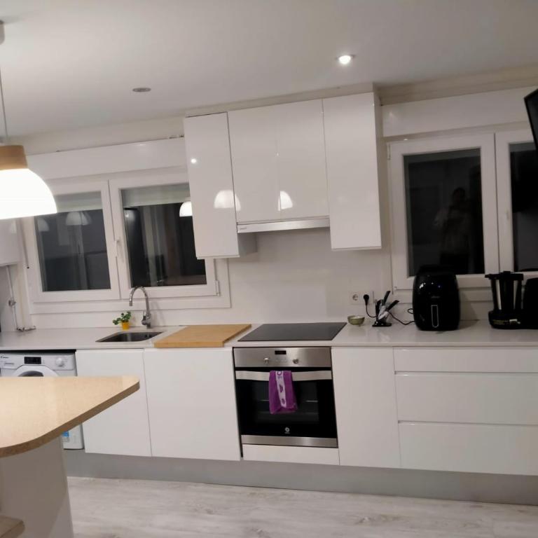 Excelente ubicacion - One-Bedroom Apartment - 1