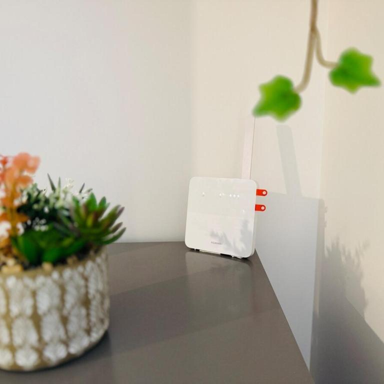 El mejor lugar - Gratis Estacionamiento - WiFi - One-Bedroom Apartment - 64
