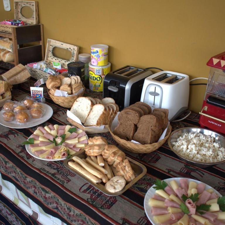 Hostal Oasis del Refugio - Quadruple Room with Shared Bathroom - 3