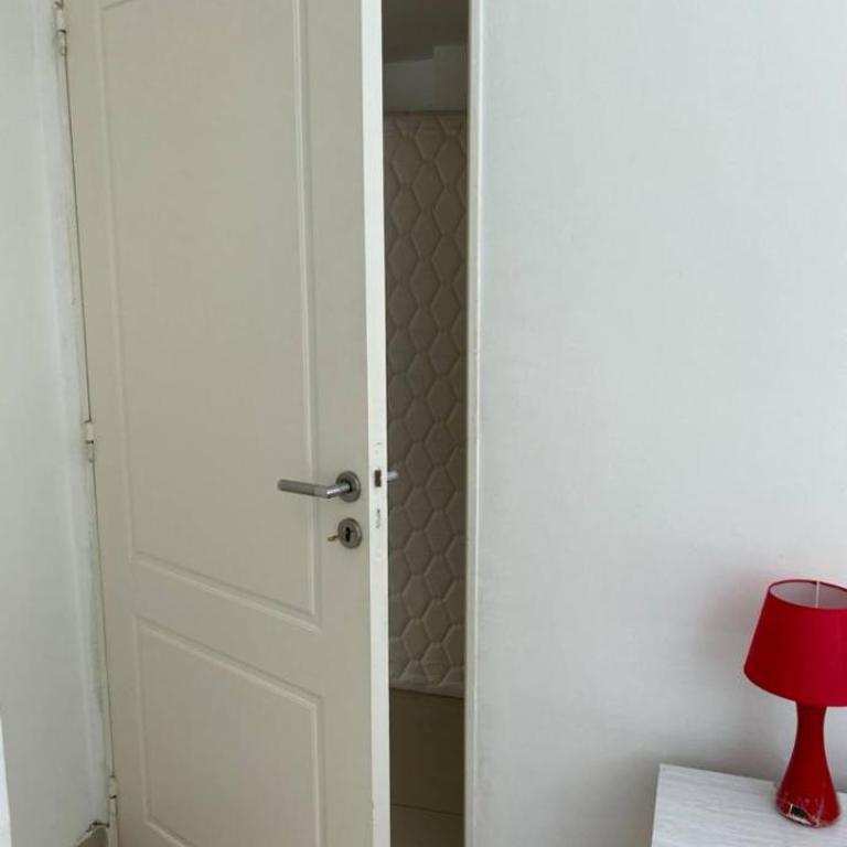 A beautiful apartment full of natural light - One-Bedroom Apartment - 6